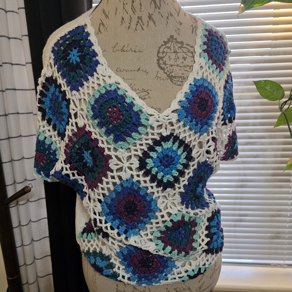 Rain + Rose Crochet Granny Squares V-Neck Top Knit